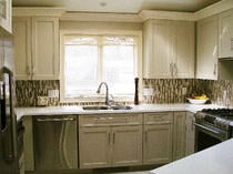 Tranisitonal Coastal Kitchen by General Woodcraft Tranisitonal Coastal Kitchen by General Woodcraft